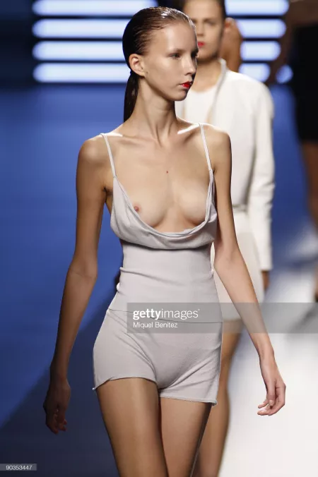 Uliana Tikhova | Barcelona S/S 2010 by maxwe11d