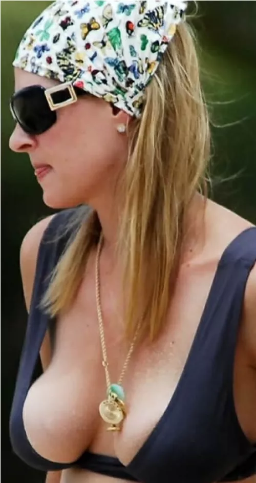 Uma Thurman by FanningLuver