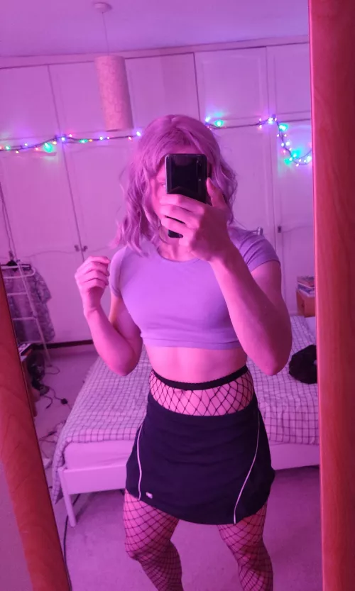 Umm hii, I'm new here :) by CannibalCowboy