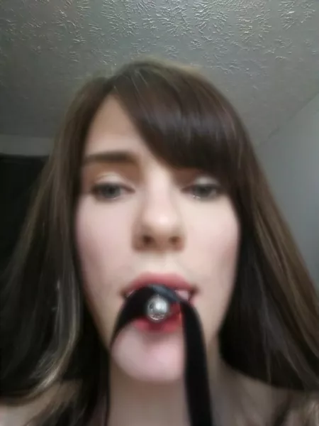 Un-Collared~ Who wants to put it on me?~ by SuccessfulFennel7575