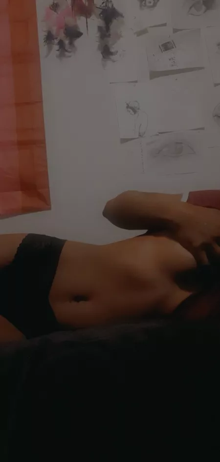 Underboob with a side of tummy by Infinitexmidni1