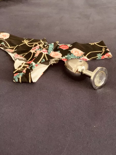 Underneath my formal office wear [plugged] by Baulpocuse90