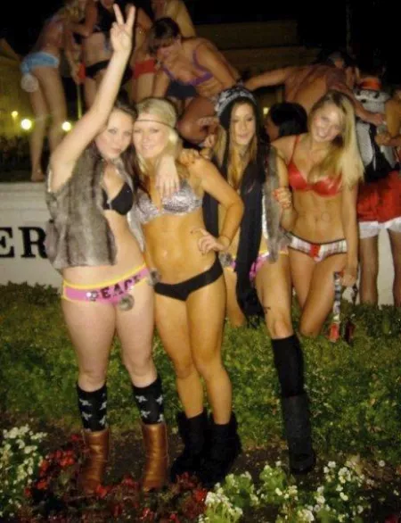 Undie Run by steakflanks