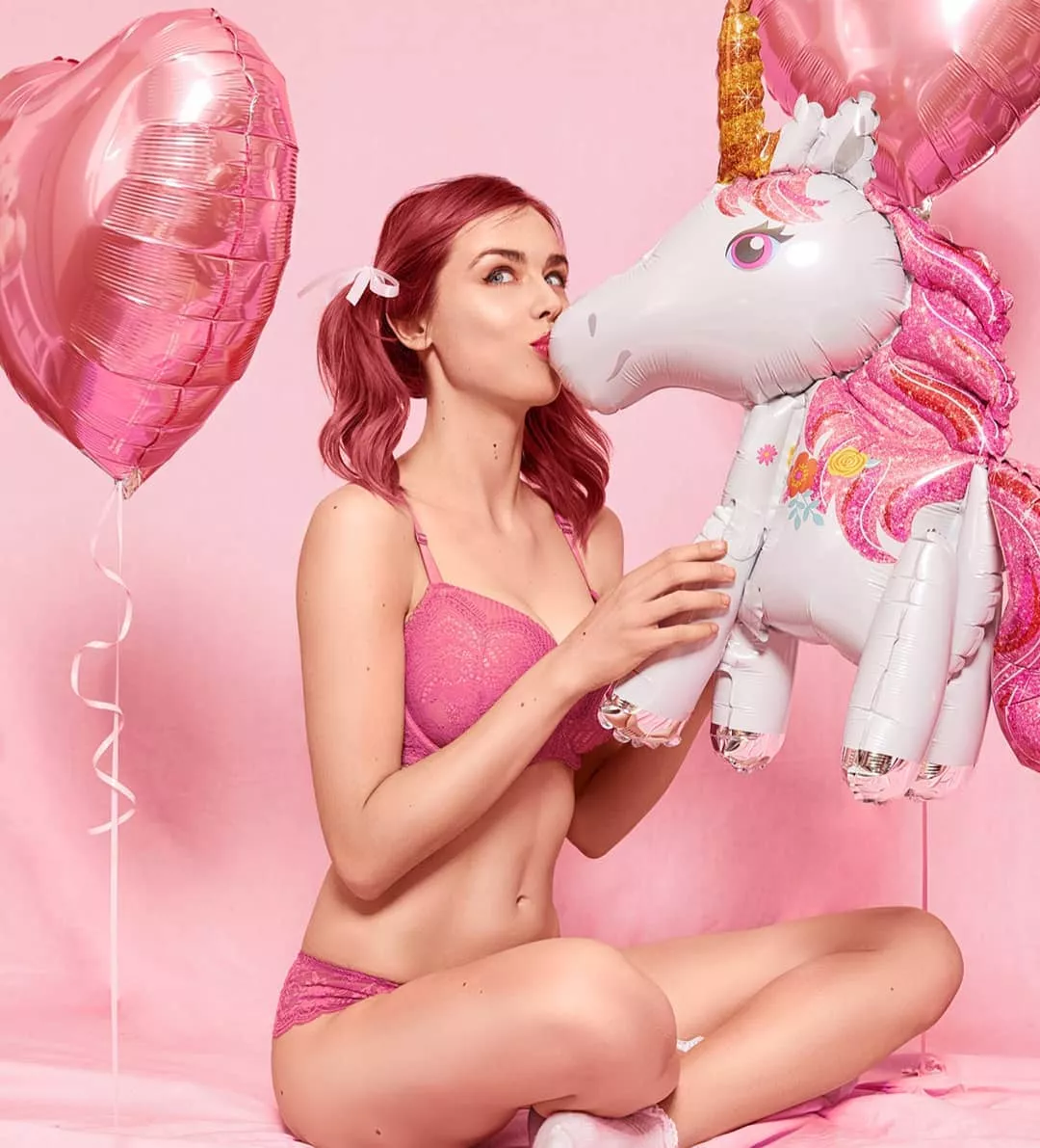 Unicorn balloon posted by JustSomeRandomWeirdo