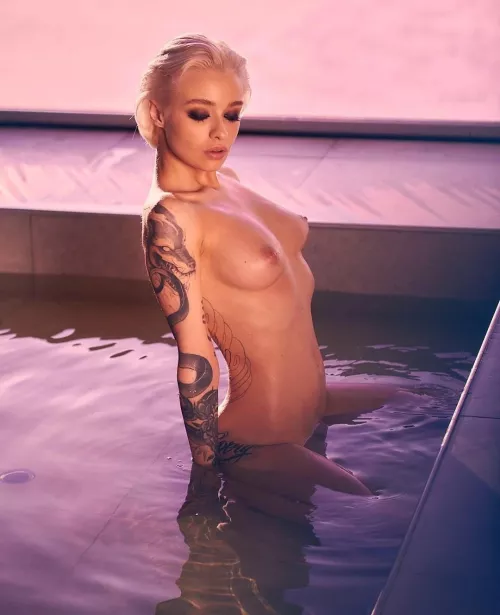 Unknown beauty by waynet10867