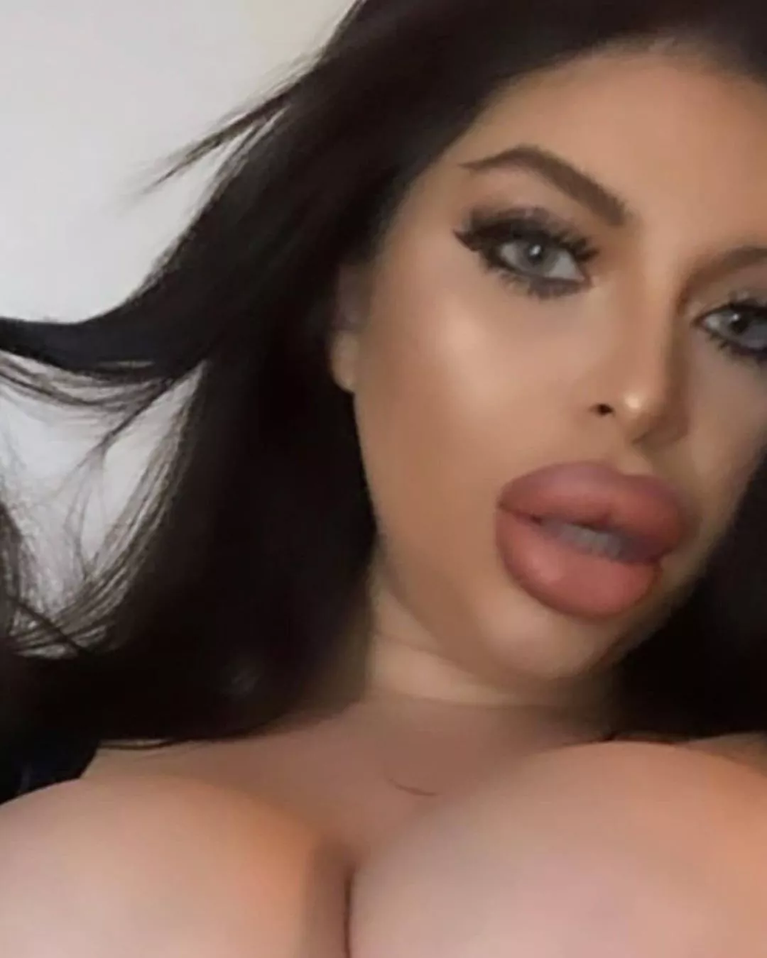 Unknown Bolts posted by gooningaccount