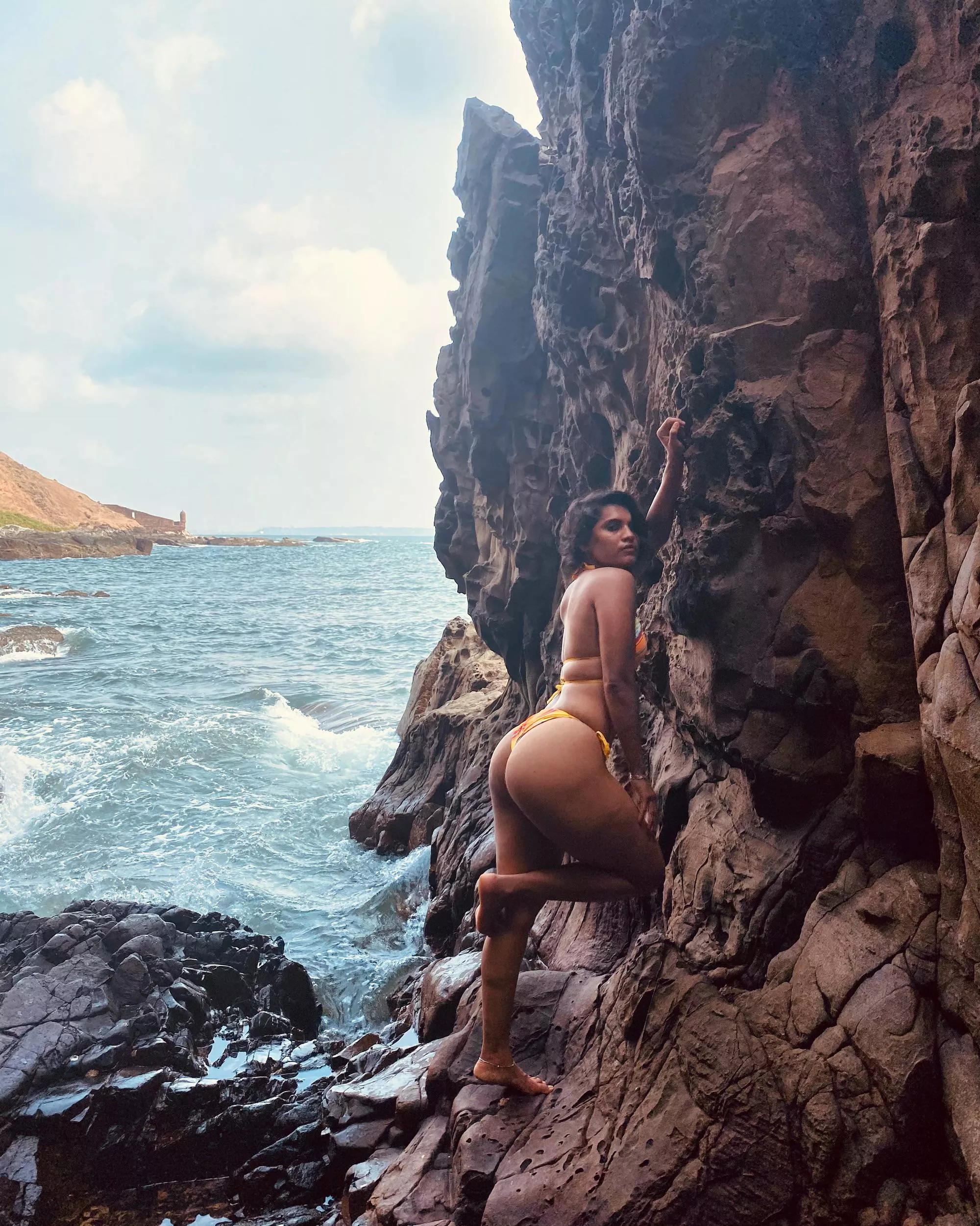 Unreal ! posted by FieldNo58