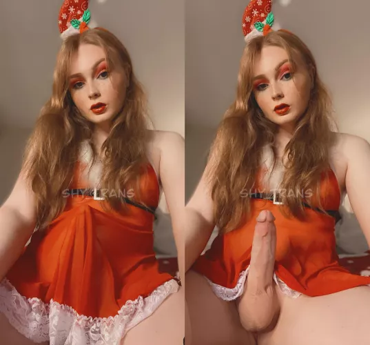 Unwrap your gift 💝 🎄 by Shy_trans