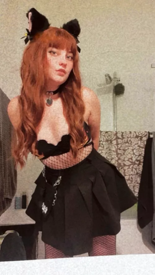 upvote for free video 👻 xmaggieone by xCruZze