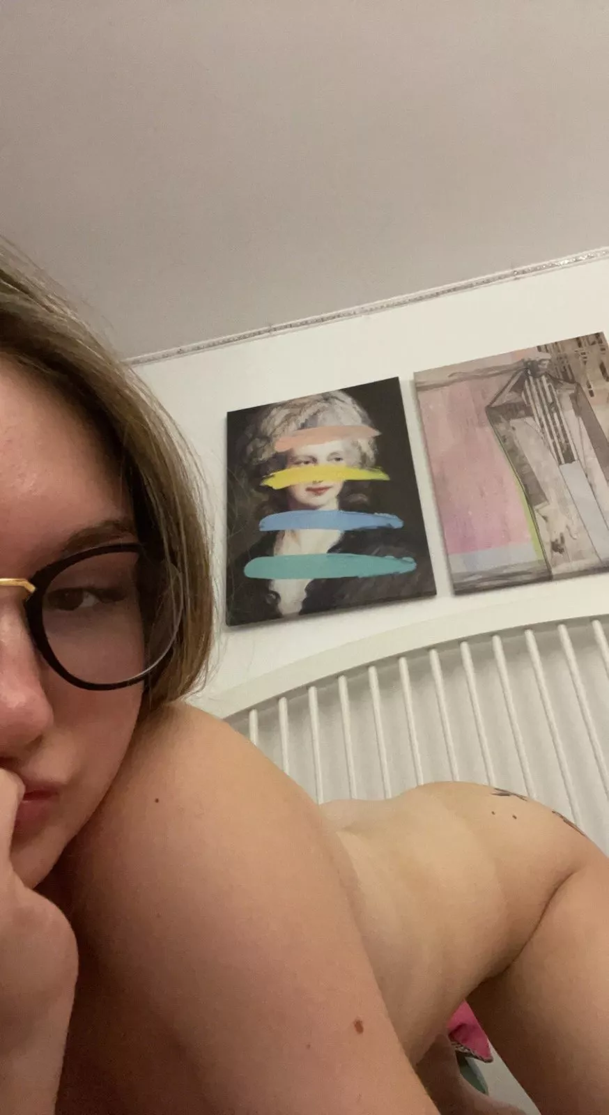 😏 Upvote for some private pics posted by atnamusicc