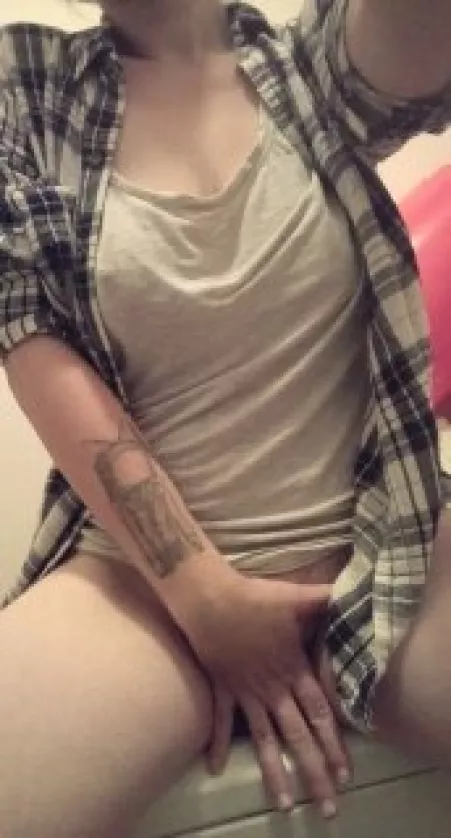 Upvote if you like my flannel 😉 by FloridaGoddess