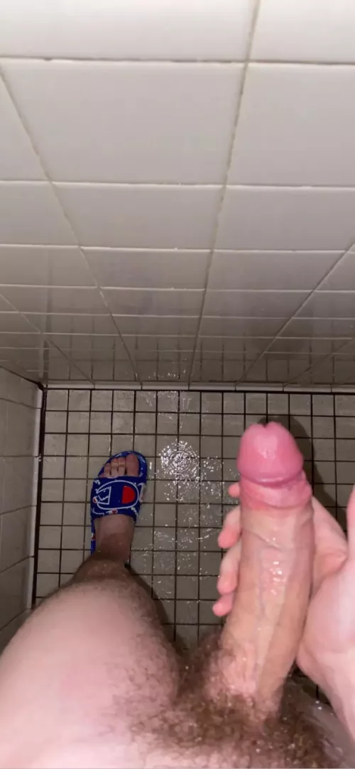 Upvote if you want to join me in the showers by Hungboy9000