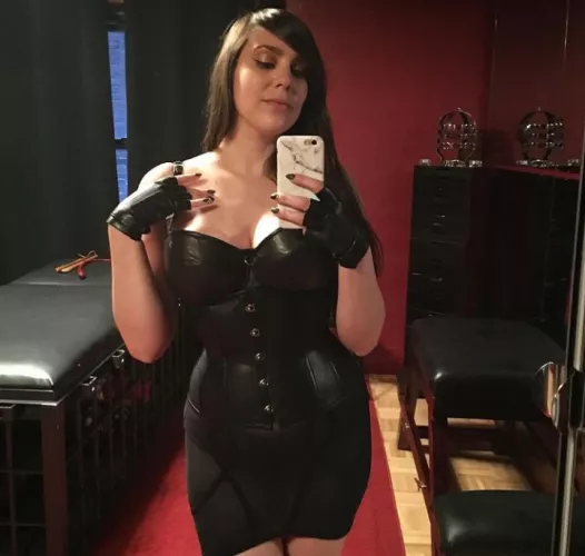 Upvote to get a great task from me💋💋💋💋