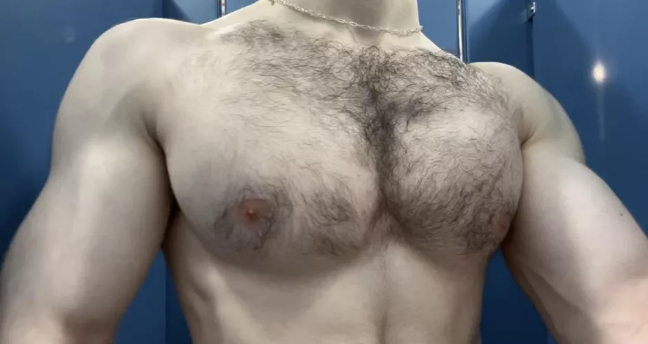 Use my tits as pillows as you game by Affectionate-Fun8162