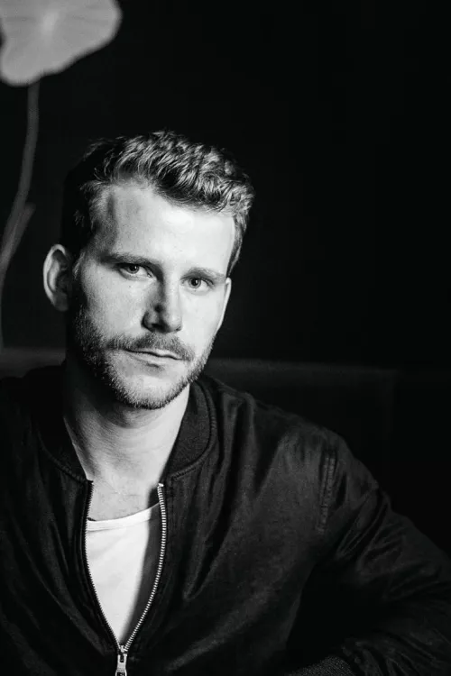 usually I’m not that serious 😉 by milianmayr93