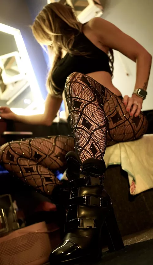 Usually in lingerie. by unicorn_hunter_99