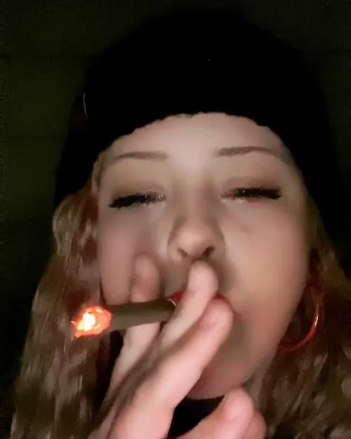 Usually smoke Newport’s but always have to please my fans by Naughtynewport