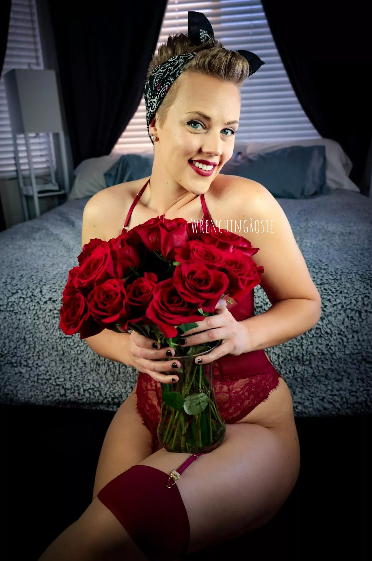 Valentine's Day Pinup 😘 posted by wrenchingrosie