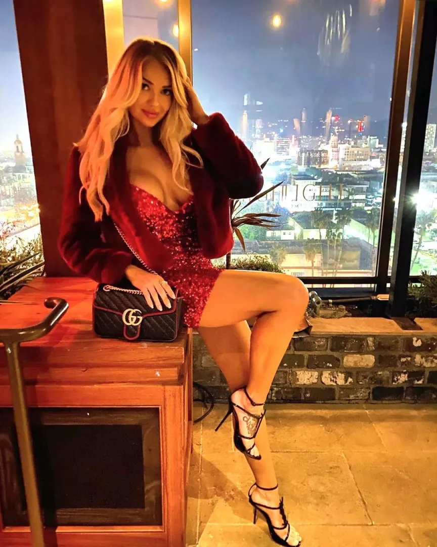 Valentine's Day with the trophy posted by 1A86