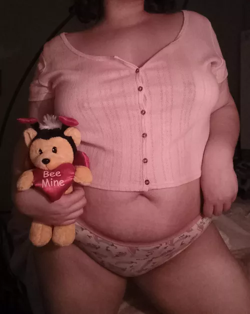 Valentine's getting closer! Bee Ready! by SevereHawk6818