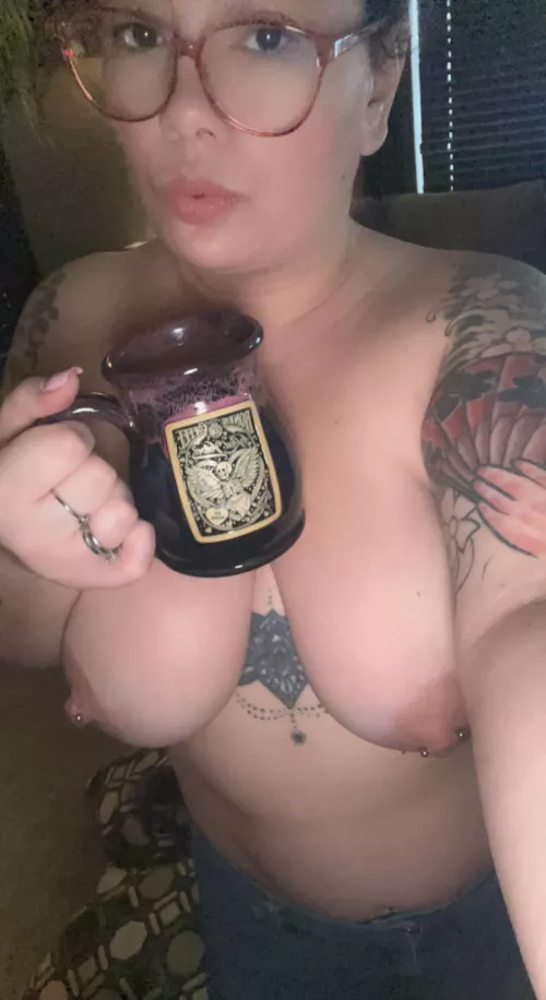 Valentines mug today! Happy Valentine’s Day! ♥️ by Cccuuunnntttsuela