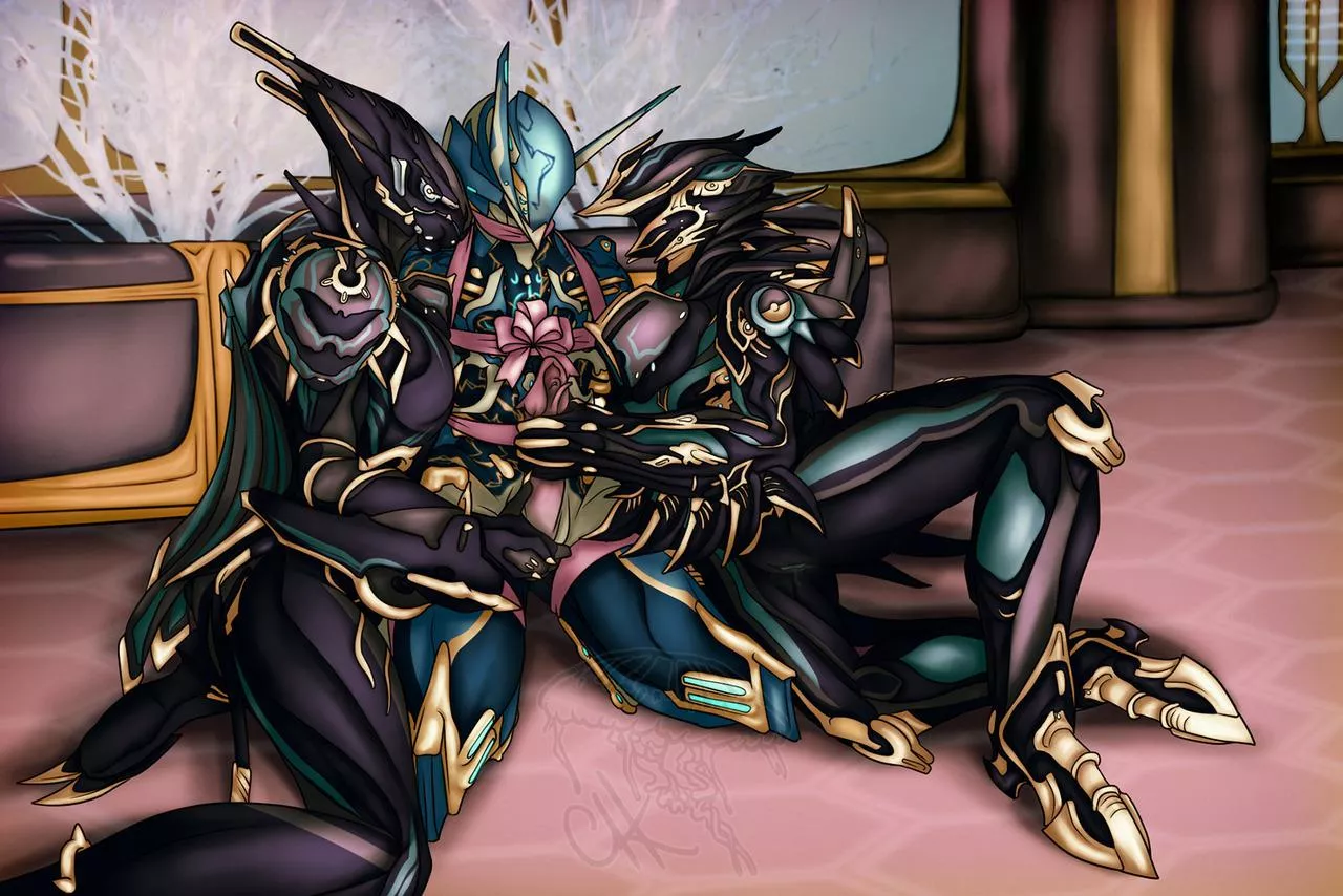 [Valkyr Prime] [Zephyr Prime] [Volt Prime] Valk and Zeph are about to have some fun (Martian Jellyfish) posted by WispIsTHICC