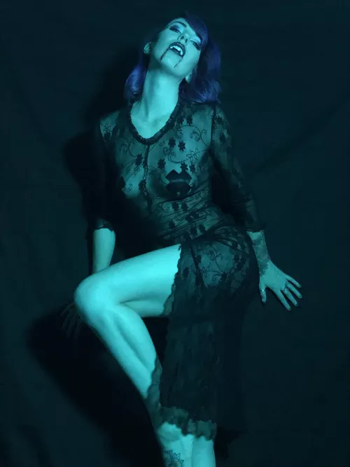 Vampires suck by Ember_rayne90