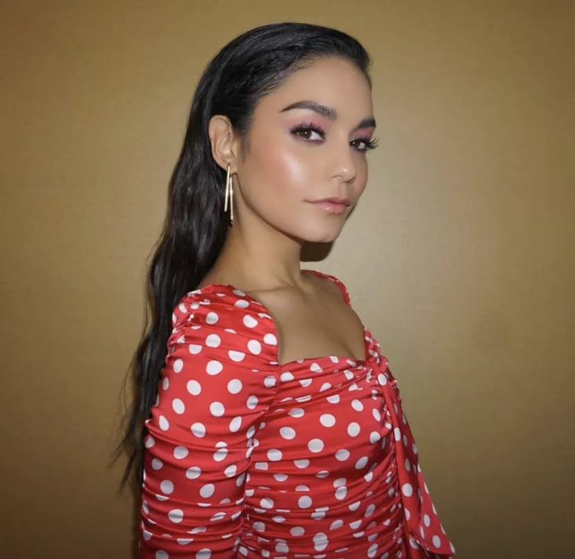 Vanessa posted by 11benevolentelephant