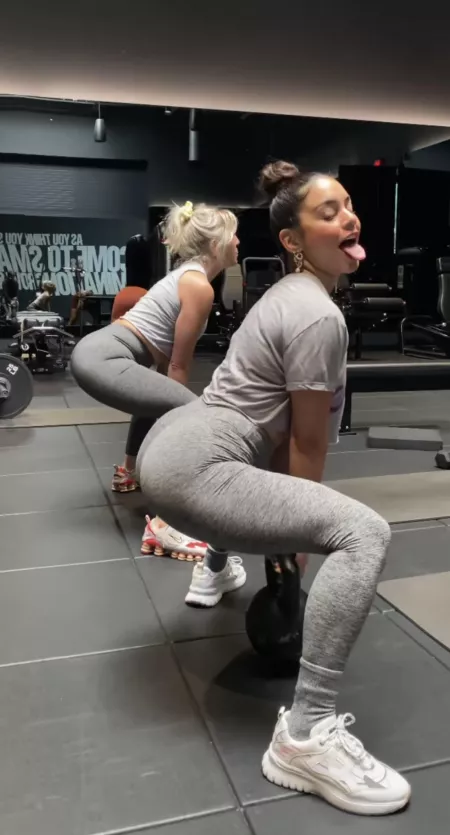 Vanessa Hudgens by onehornymofo