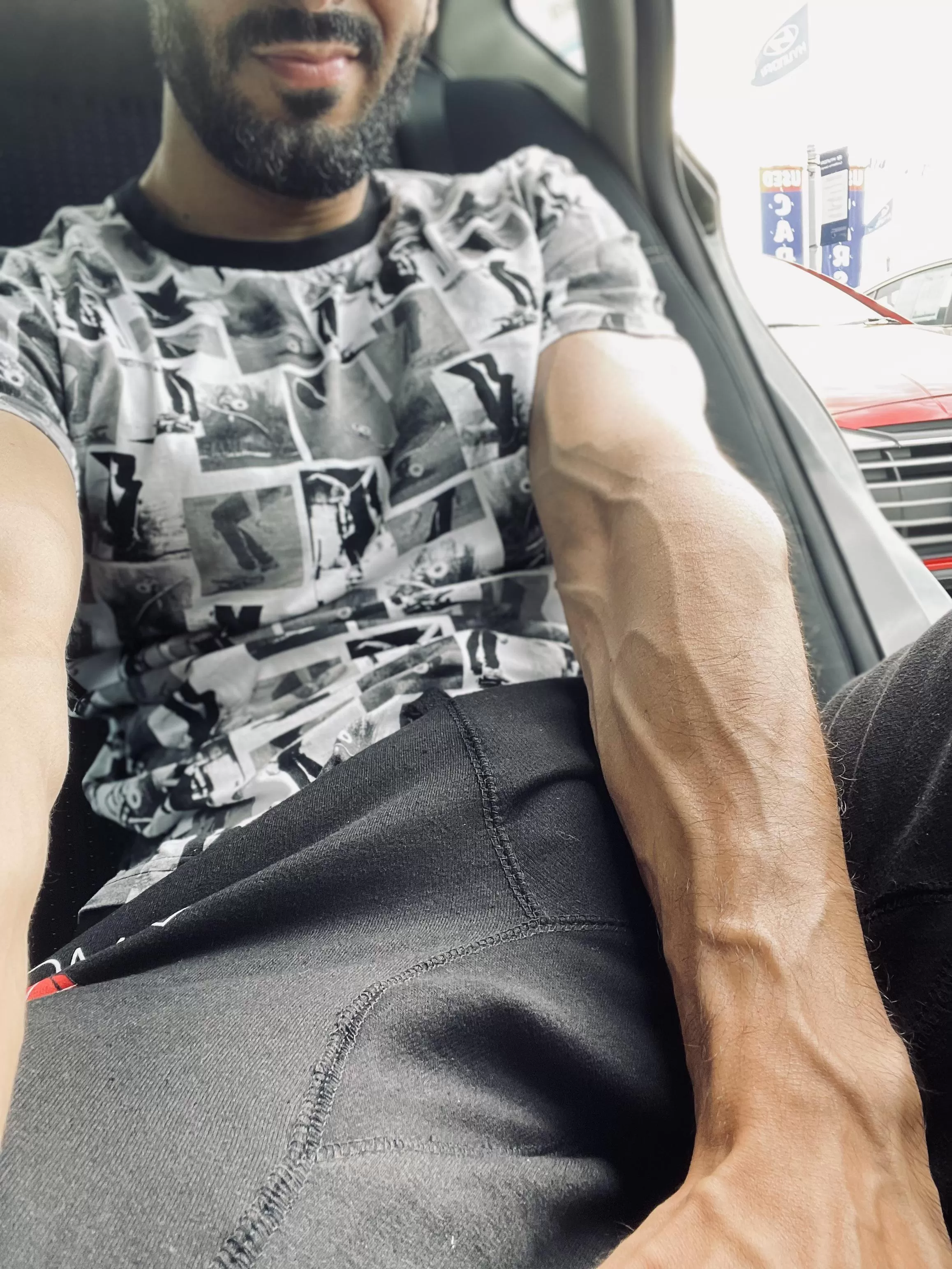 Vascularity for your viewing pleasure. posted by Sir-D-makes-U-Drip