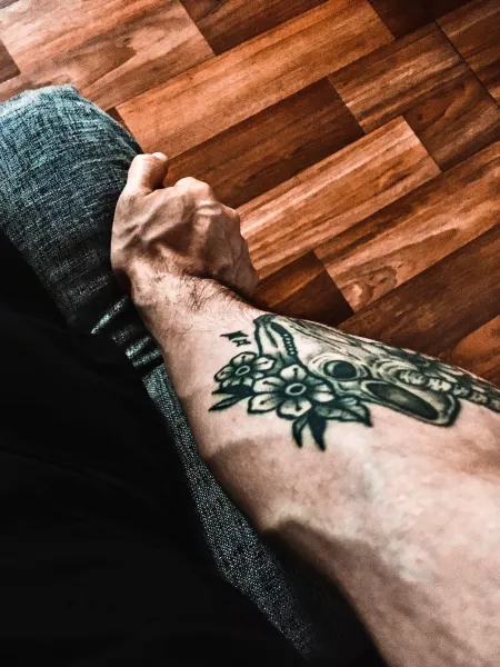 Veiny enough? by Kindlydevil