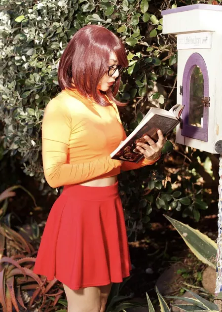 Velma Dinkley by Cosplaybunniii by Cosplaybunniii