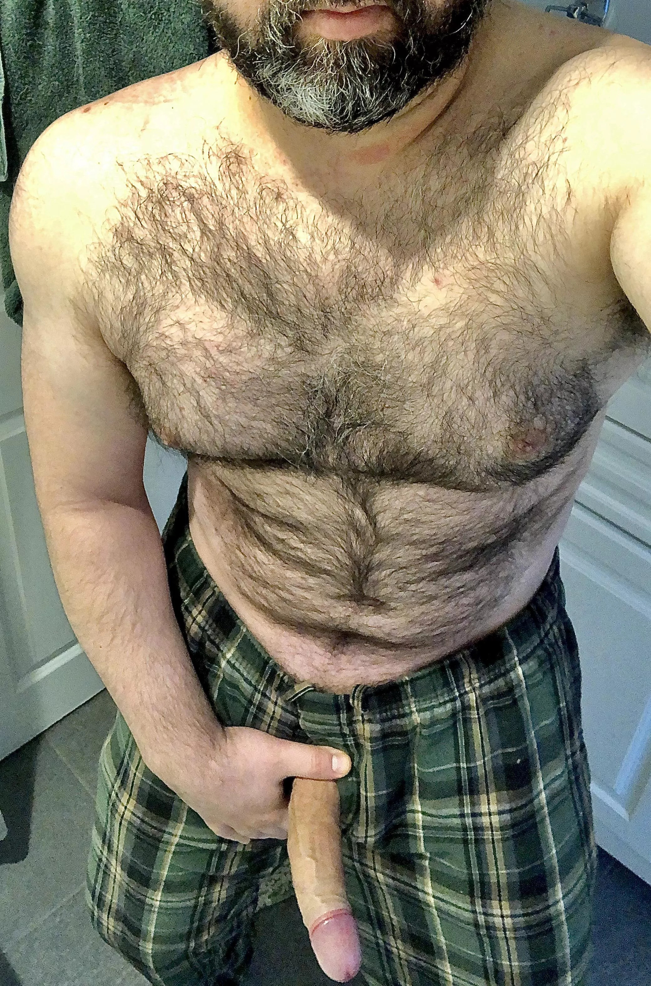 Verdict on Dad pants…sexy or nah? (41) posted by NorthGamer80