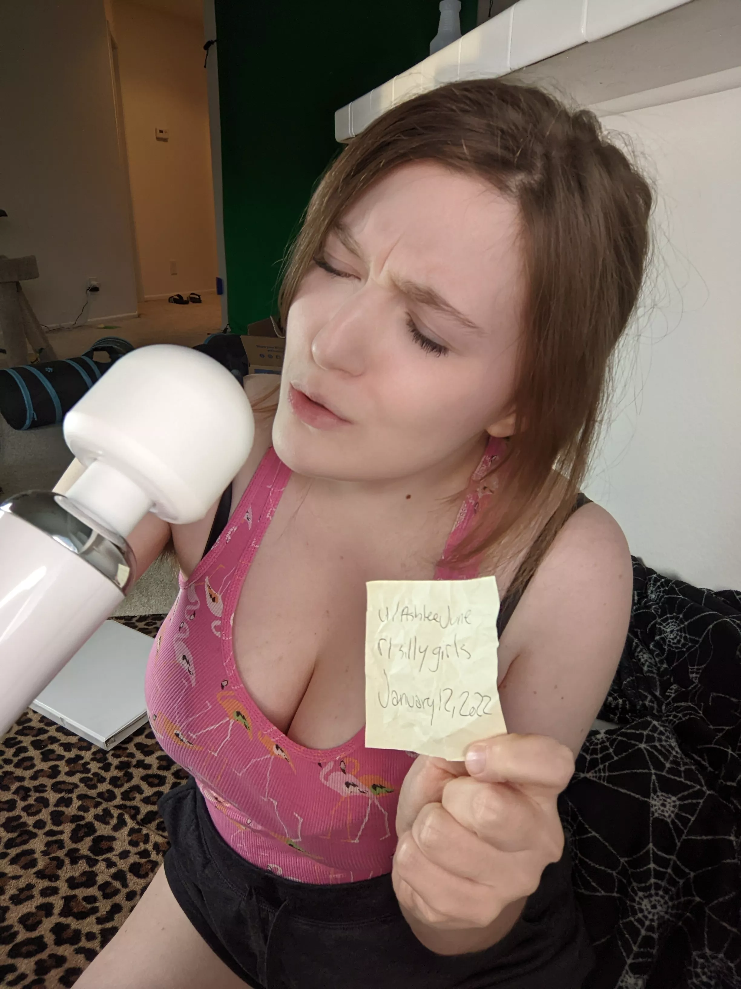 Verification Post posted by ashleejune