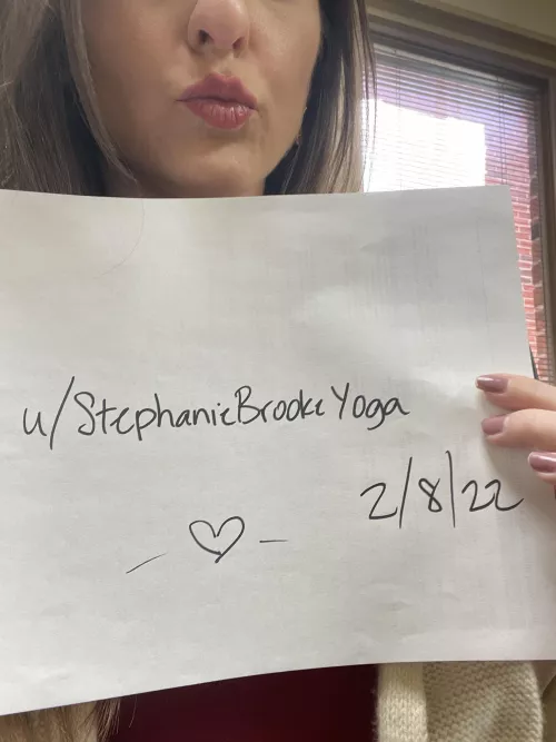 Verification post: StephanieBrookeYoga 💋💋