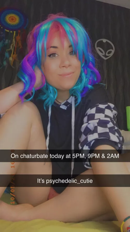 Verified, horny & waiting for you... Online @ 5PM, 9PM & 2AM UK time 🥰 come chitchat & play with me. Stripping. Anal lover. Multiple orgasms. Feet. Dildos. Wand play. by Rainbownekogirl