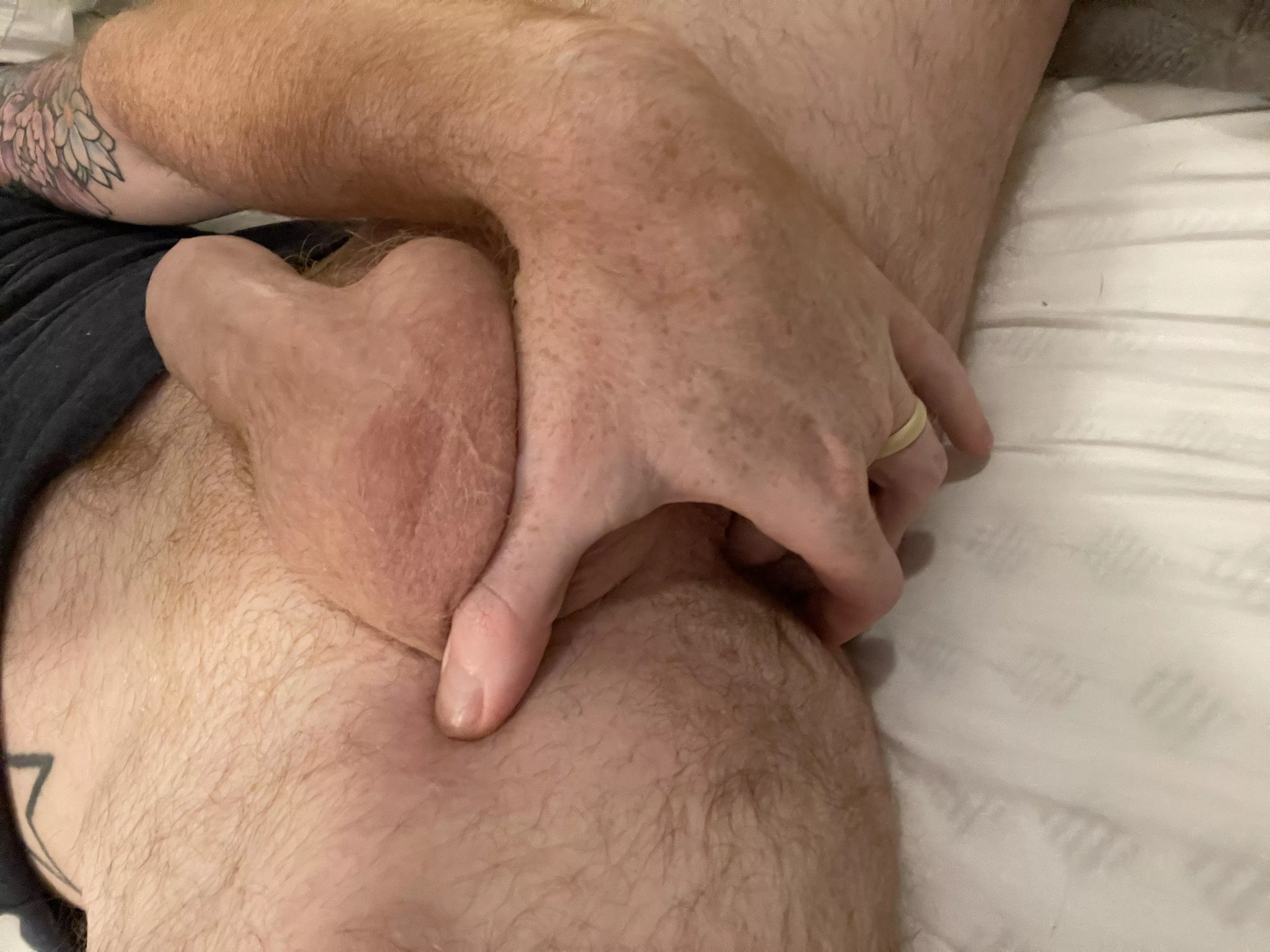 Vers top here, but I love fingering myself. @_mr_ging on twitter posted by guyisu