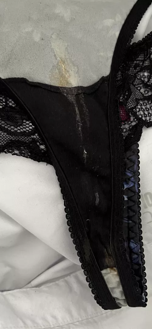 Very dirty today! Would you still have a sniff? 👃 by pirateship-1