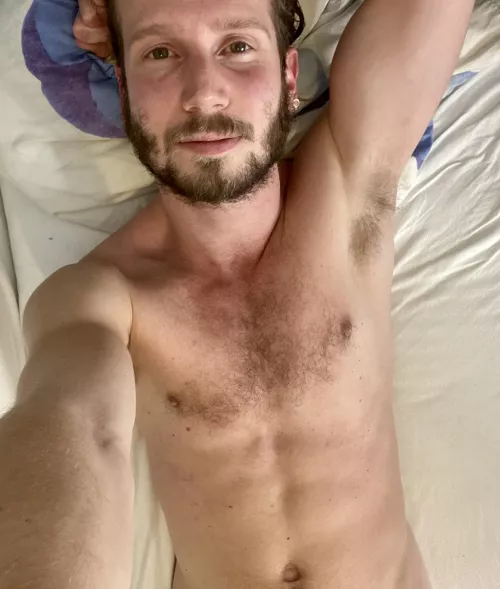 Very sleepy by Chemicalvelli