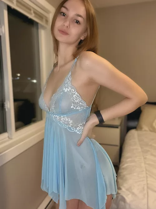 Very submissive and horny by Lexi69SexyOF