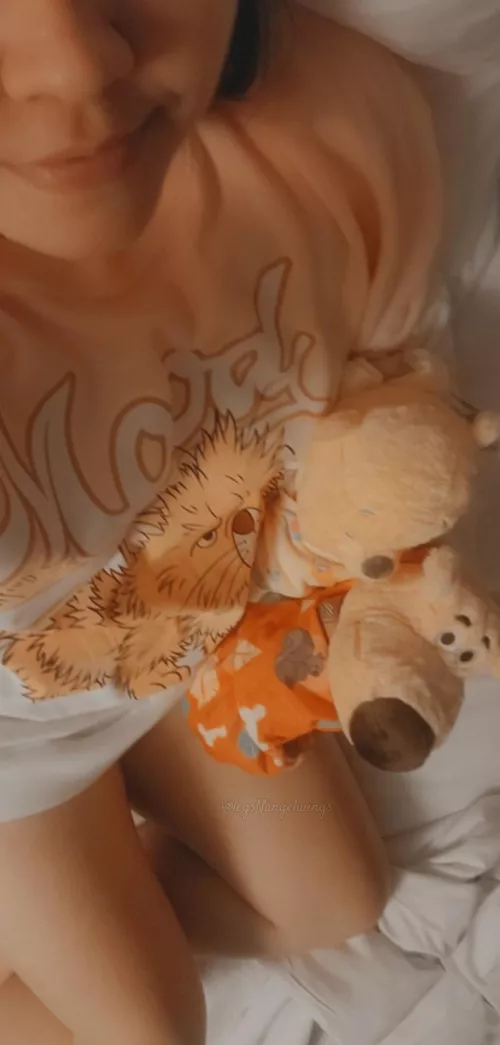 Very tired after a long day at Disney but got some new snuggle buddies 🥰 by cupisbow