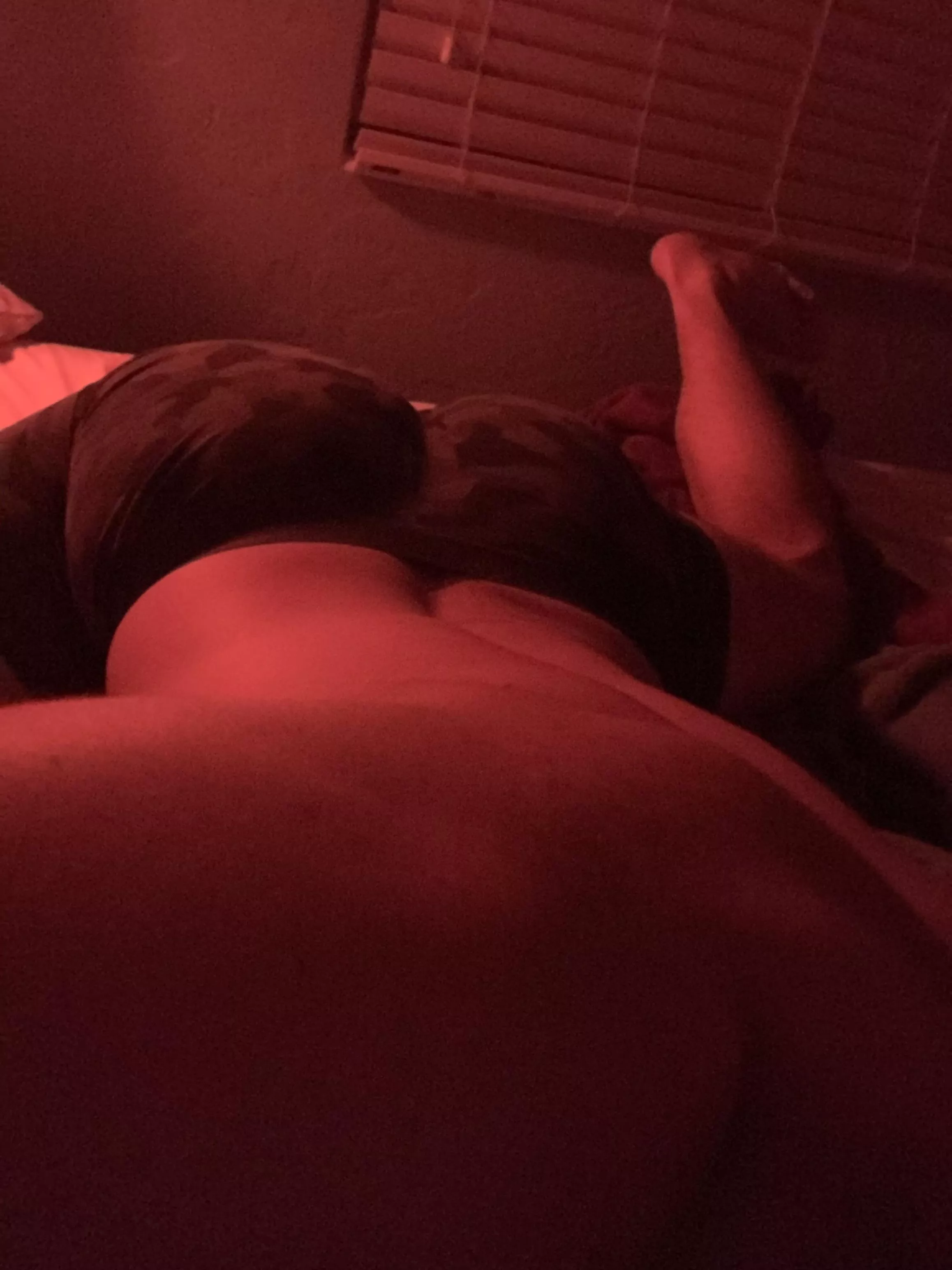 Vibin’ solo on Saturday. Whatcha up to? M[35] posted by ilovetohavefun