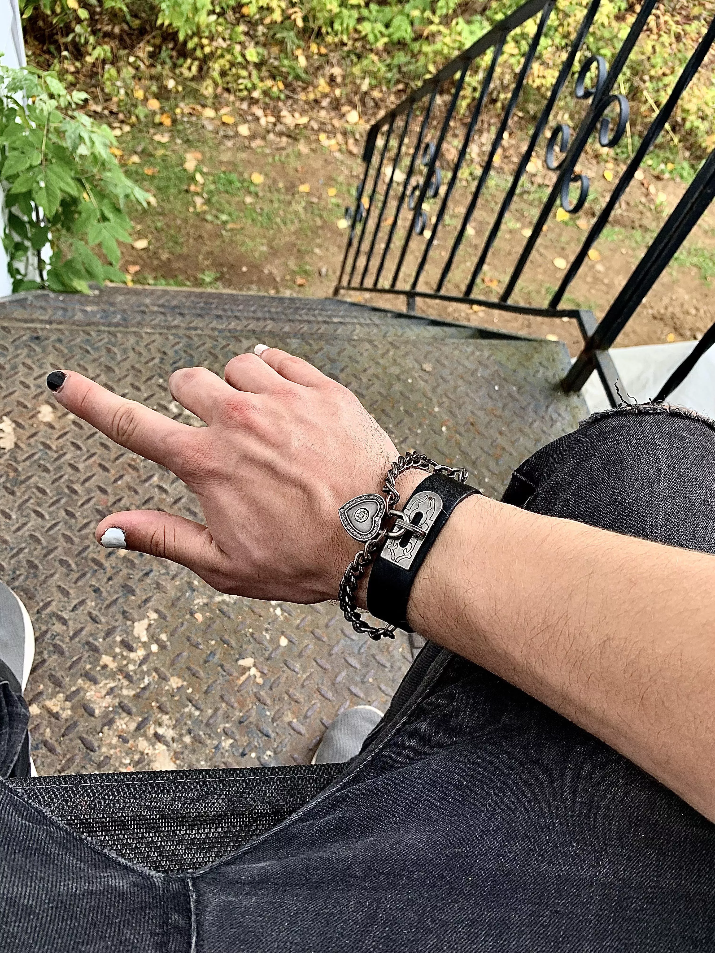 Vibing posted by Alex-Myrin