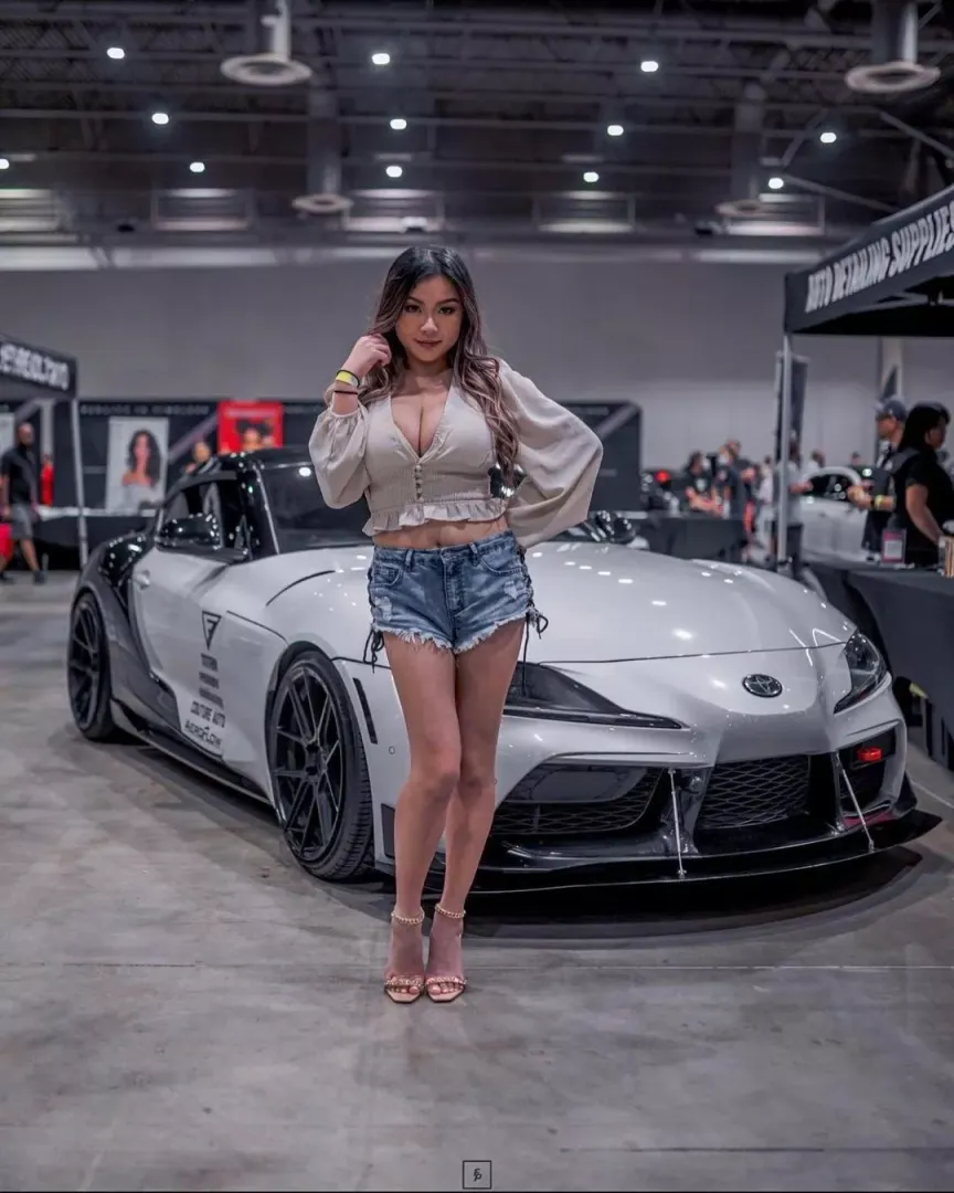 Vicki Li CarShow posted by EdithMydick