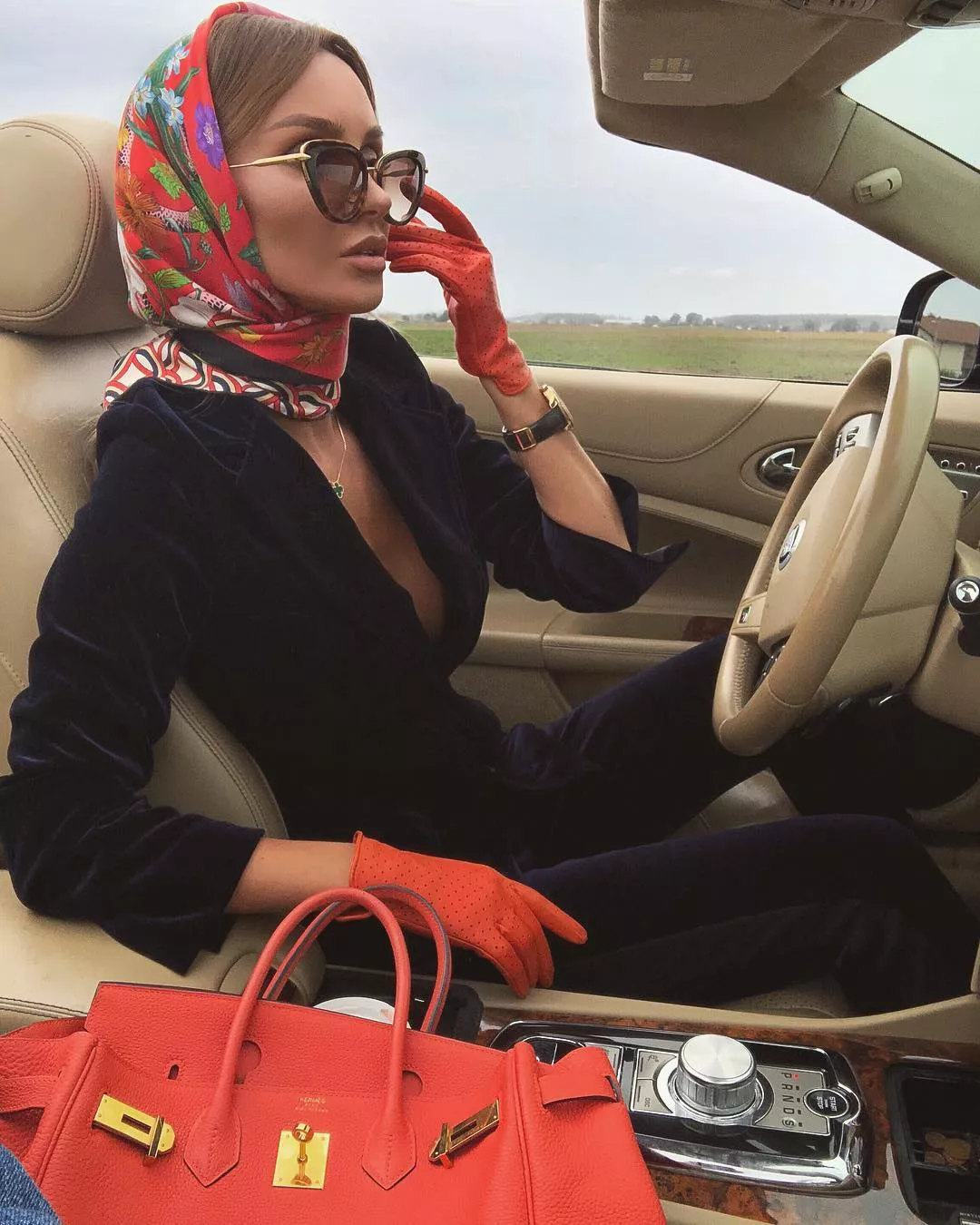 Victoria Fox posted by BOOOOOOOBIES