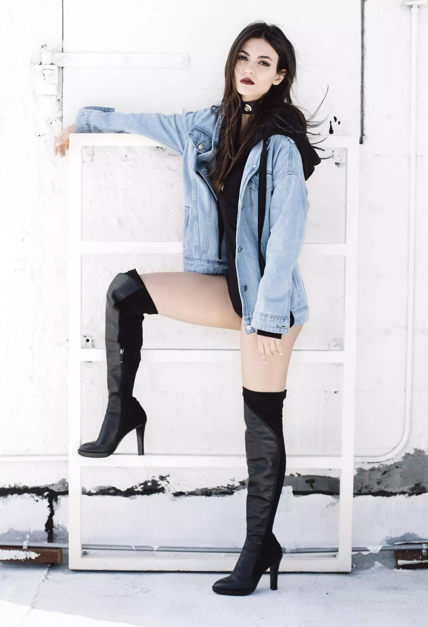 Victoria Justice posted by slavegaius87