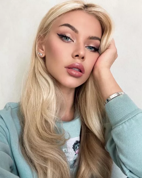 Viktoria Apanasenko by gooningaccount