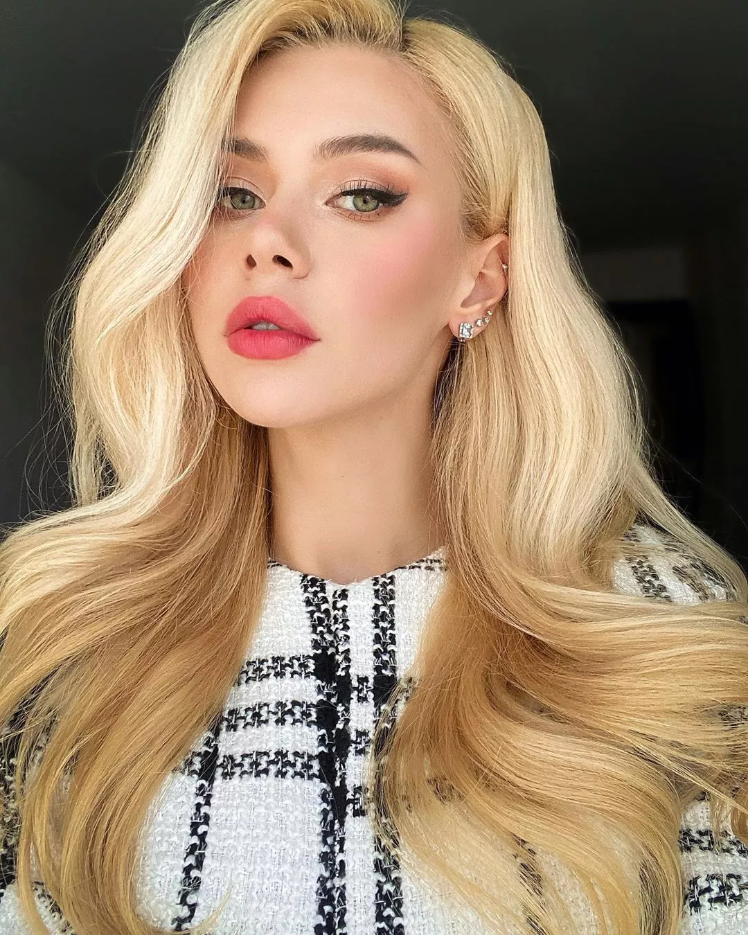 Viktoria Apanasenko posted by BOOOOOOOBIES