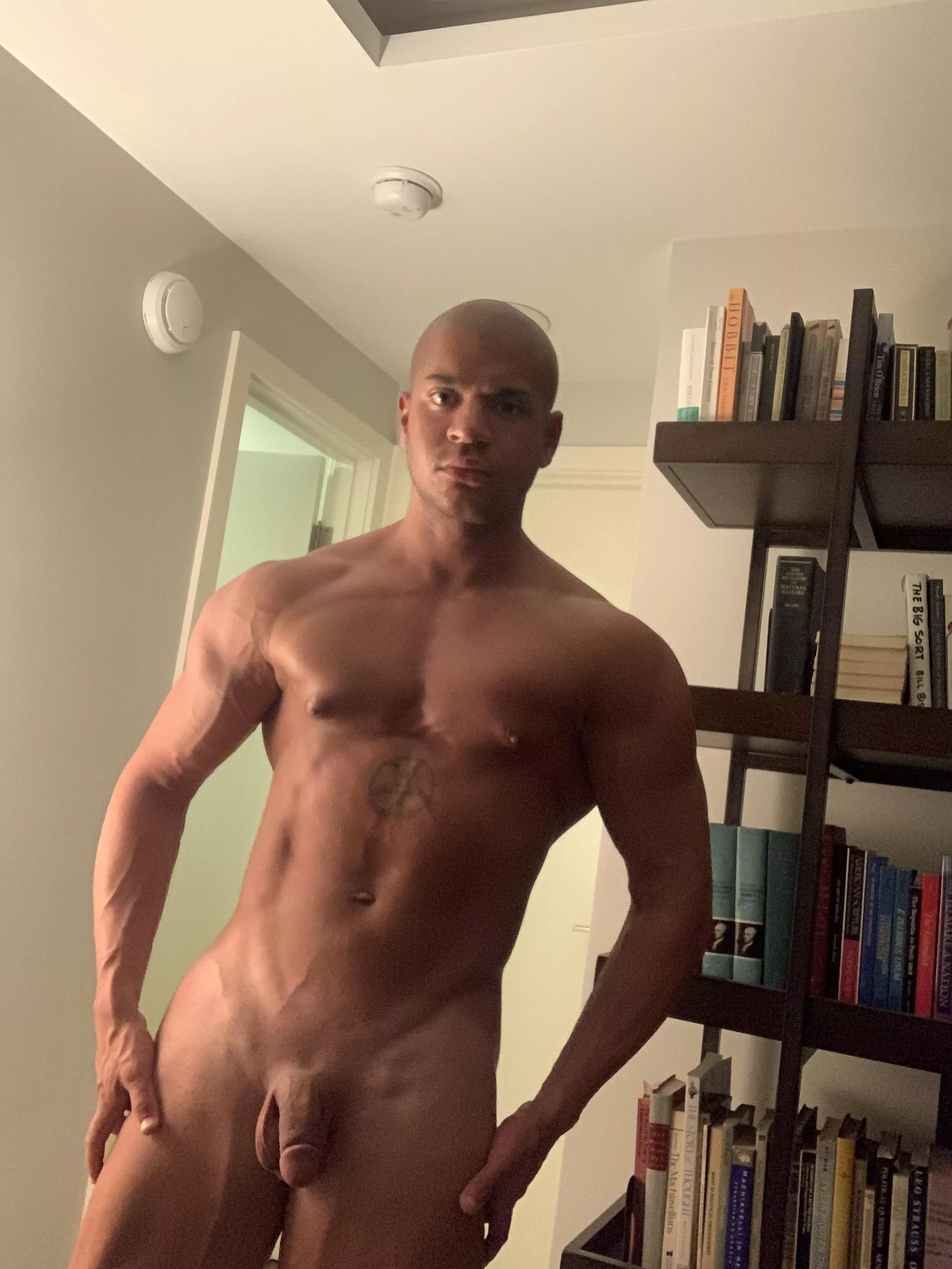 Vin diesel likes to wax posted by MrBigSmooth