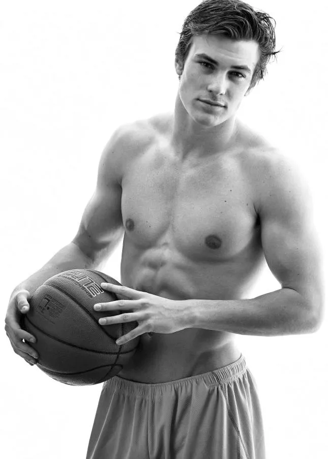 Vince Sant posted by asdasasdass321